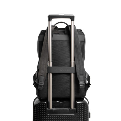 Maverick & Co. Vista Waterproof Backpack (Navy)